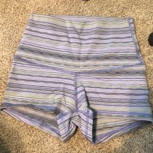 Lulu lemon stretch short